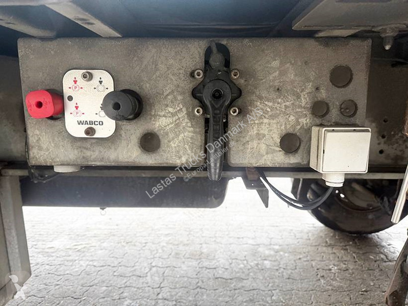 نصف مقطورة  Curtainsider / City-Plane Stapler