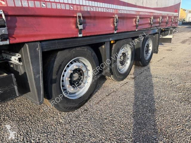 نصف مقطورة Schmitz Cargobull tauliner XL