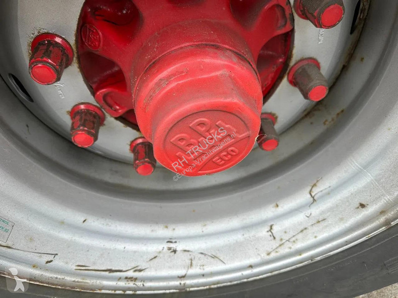 نصف مقطورة KWB P-423-STI-R 3 AXLE BPW + HIAB...