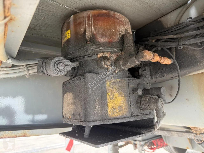 نصف مقطورة Broshuis 4 AXLE - BPW - 4X STEERING...