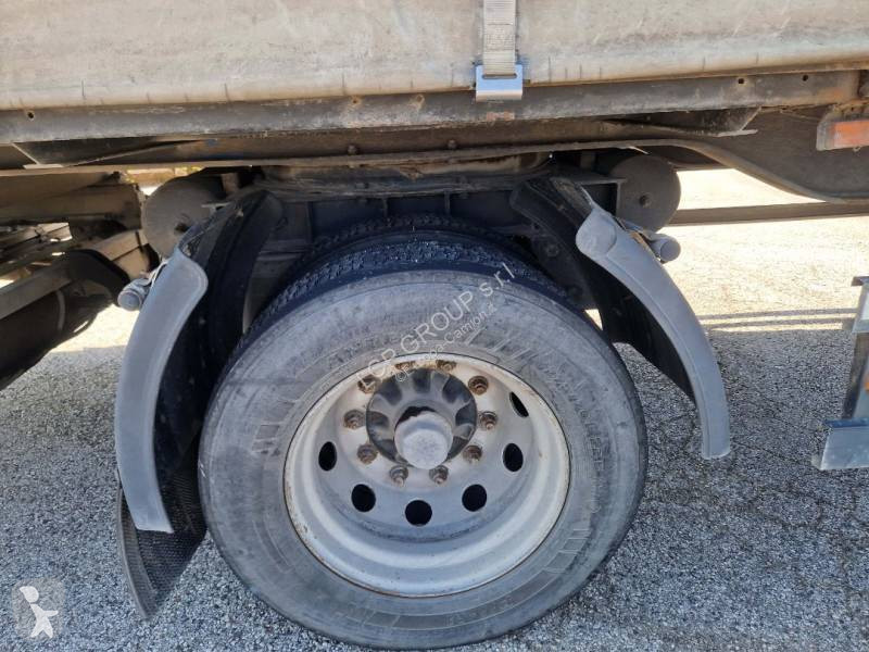 نصف مقطورة Schmitz Cargobull SK010