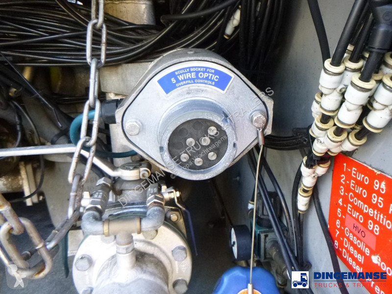 نصف مقطورة  Fuel tank alu 35.3 m3 / 5 comp