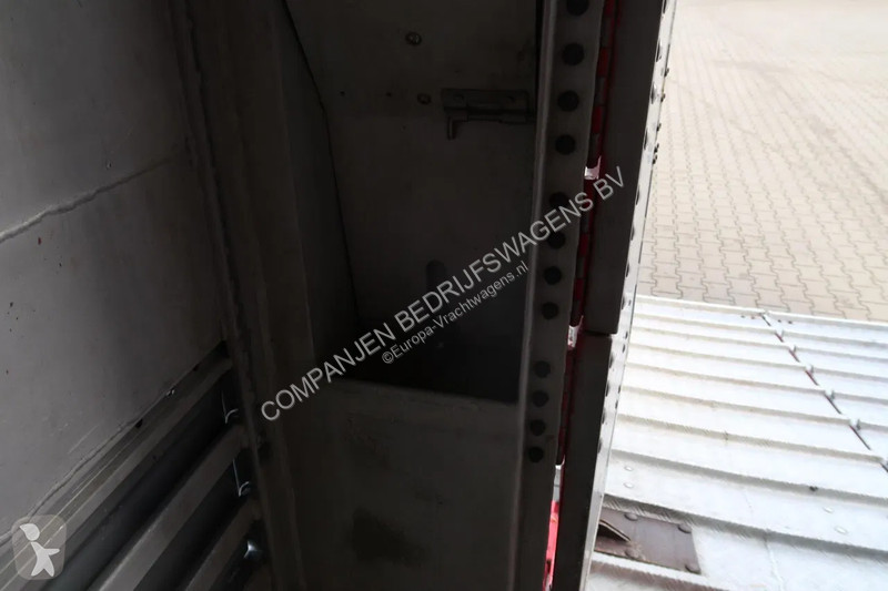 نصف مقطورة Pezzaioli SBA 31 - Cattle transport...