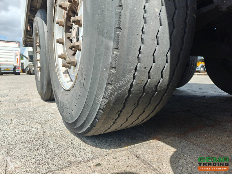 نصف مقطورة Schmitz Cargobull 24 13.6m Insulated...