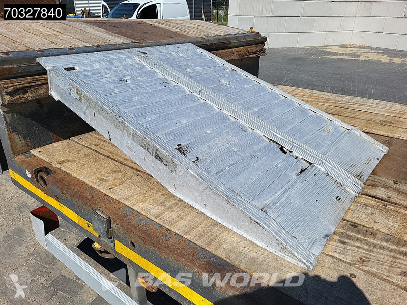 نصف مقطورة Faymonville MAX 100 Steering Axle Ramps