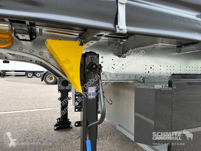 نصف مقطورة Schmitz Cargobull Curtainsider...