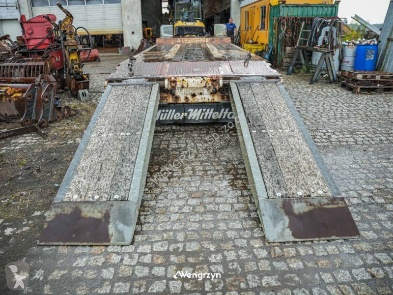 T 3 Profi 30 Najazdy hydrauliczne semi-trailer
