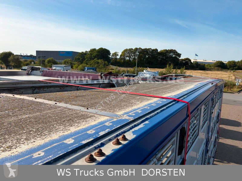 Semitrailer  Finkl  3 Stock Hubdach Typ 2...