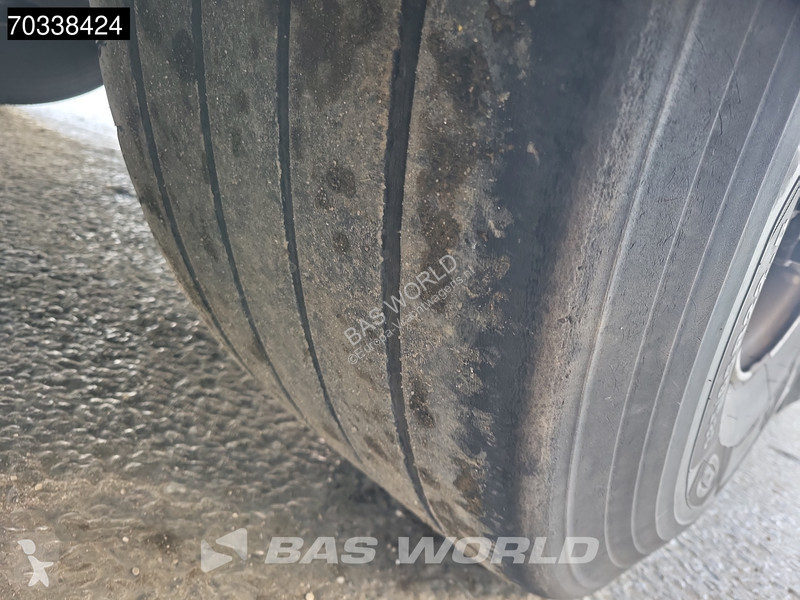 Heiwo HZO 39 3 axles Tailgate 250x260cm...