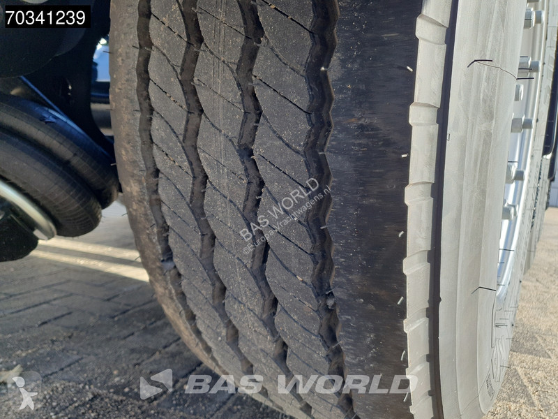 Kässbohrer XS 3 axles NEW Multi 45'ft Lift Axle...