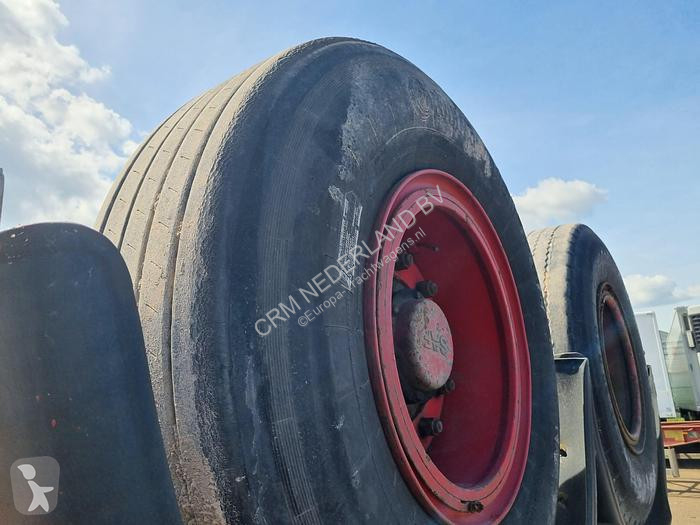 Semirimorchio  20 ft | Steel suspension