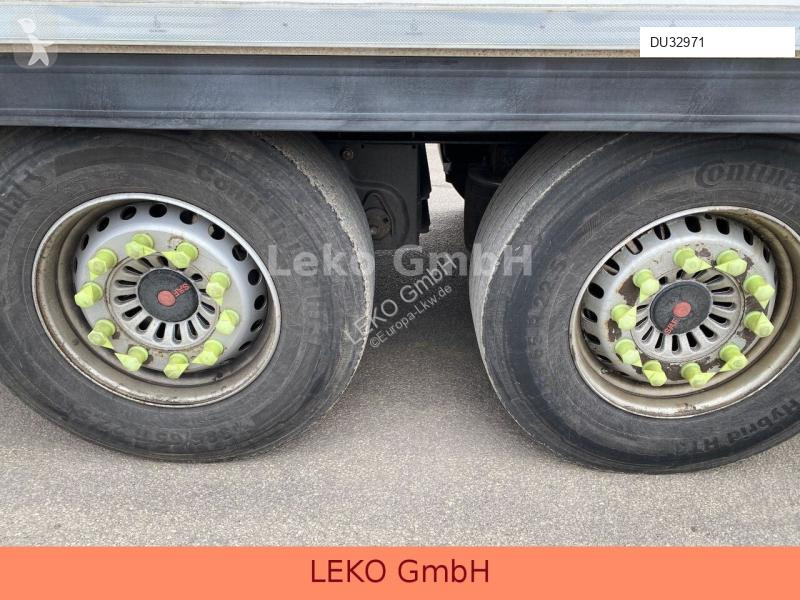 Semitrailer Merker Frappa  Doppelstock Vector...