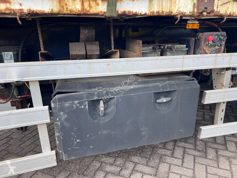 Oplegger ATM 2 AS + HIAB 300-4 + WINCH