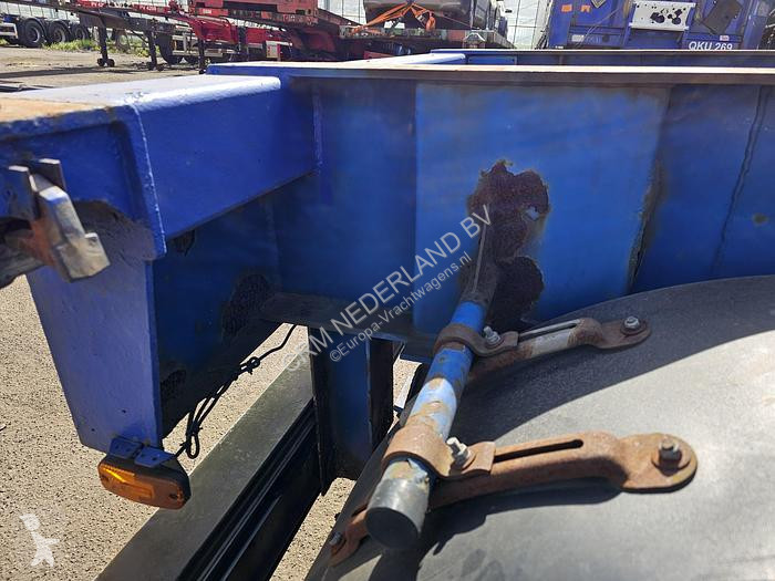 Semitrailer Renders 2 axle 20 ft container...
