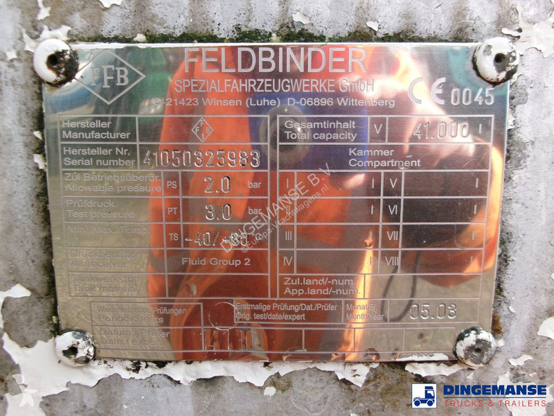 Semi reboque Feldbinder Powder tank alu 41 m3...