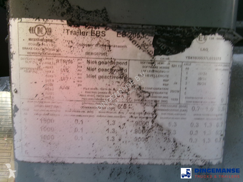 Semiremorca LAG Fuel tank alu 45.2 m3 / 6 comp...