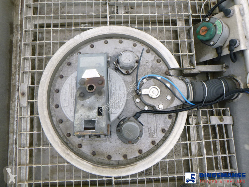 Semiremorca Caldal Fuel tank alu 30 m3 / 5 comp...