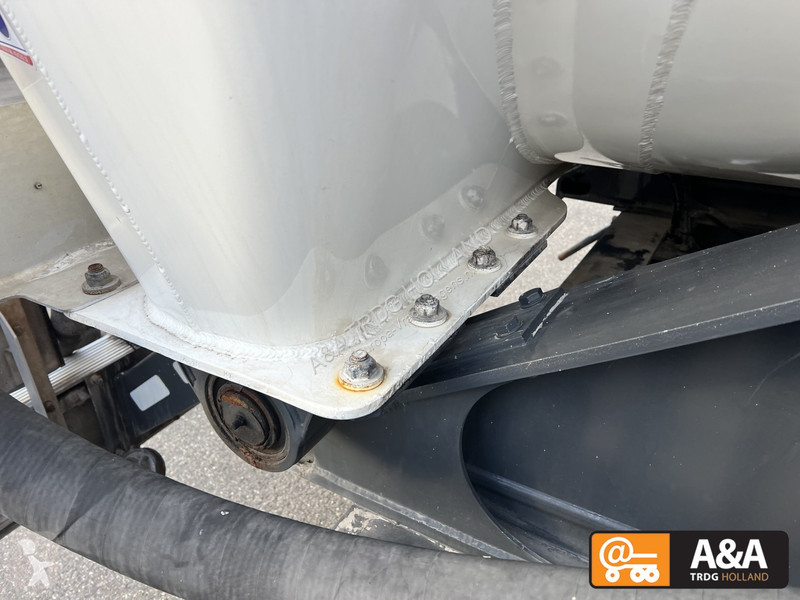 Semi reboque Spitzer SK 2760 CAL 60 CUB, 24...