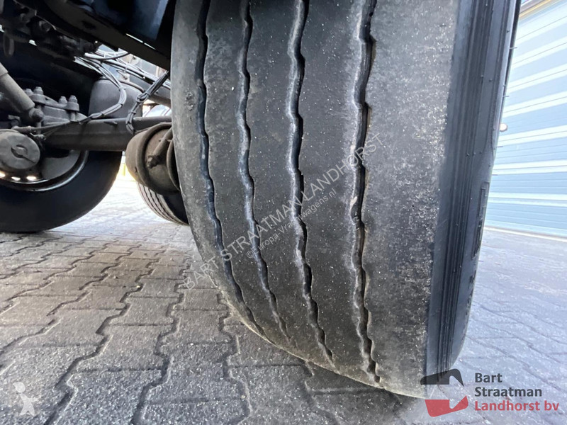 Semiremorca AJK N/A 3 assen 9 Ton Geisoleerde...