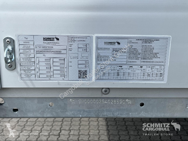 Semirimorchio Schmitz Cargobull Curtainsider Mega