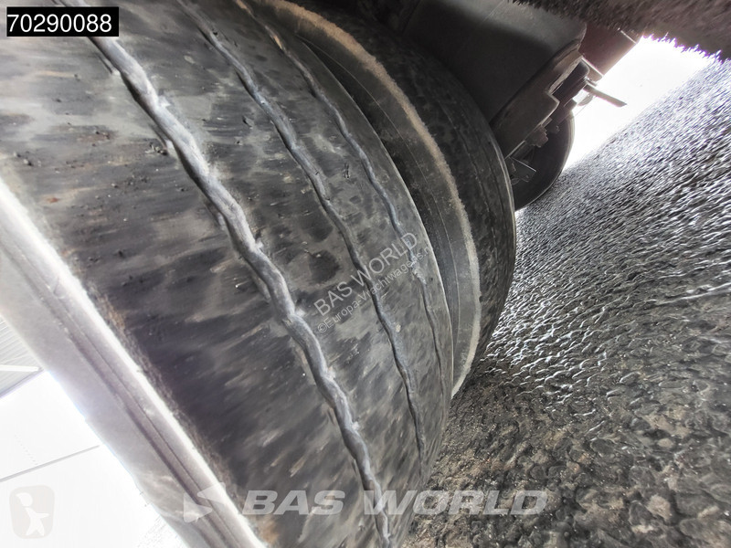 Semitrailer Kässbohrer LB3E Wheel Recess...