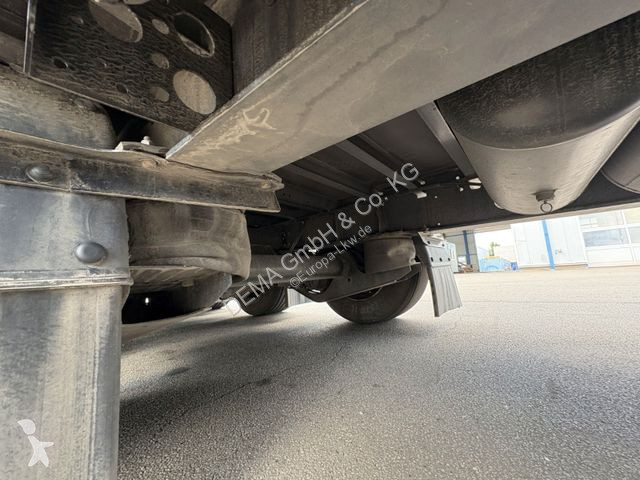Semitrailer Wielton...