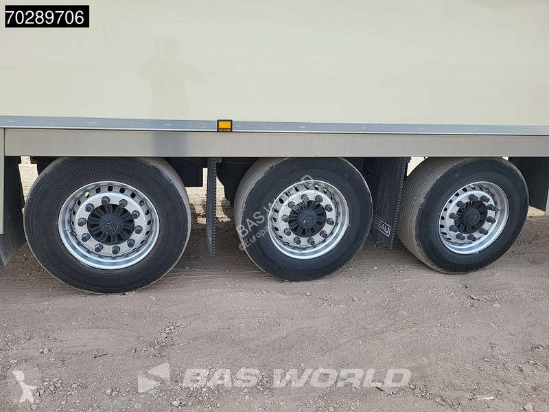 Semitrailer Chereau Thermoking SLXe 300 3 axles...