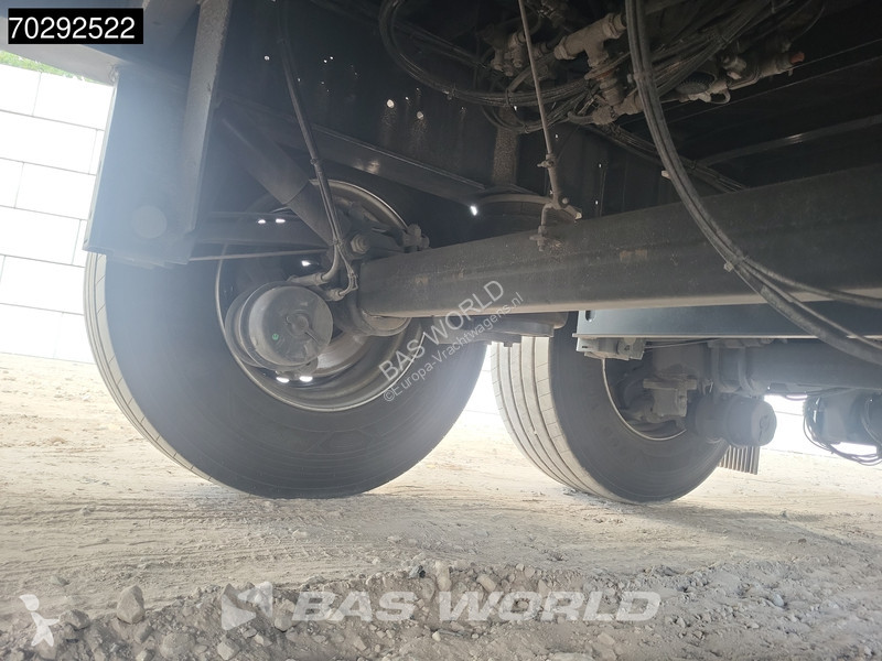 Semiremorca Wielton NS-3 Tailgate Lift Axle