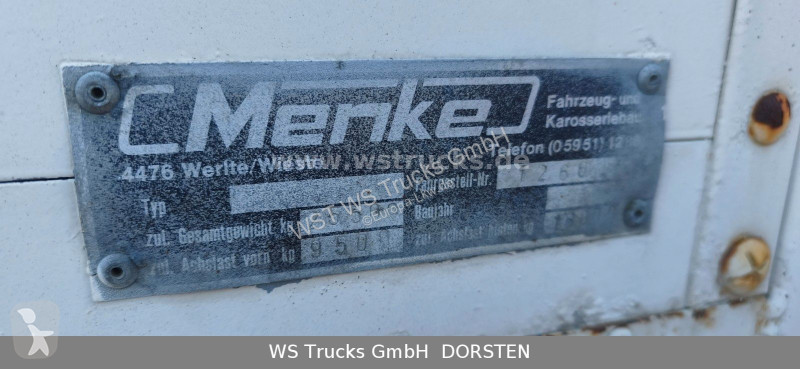 نصف مقطورة Menke 2 Stock Viehauflieger | Spindel
