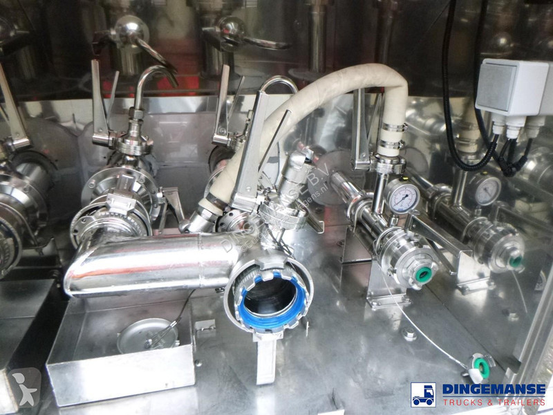 نصف مقطورة Van Hool Food tank inox 62 m3 / 3 comp