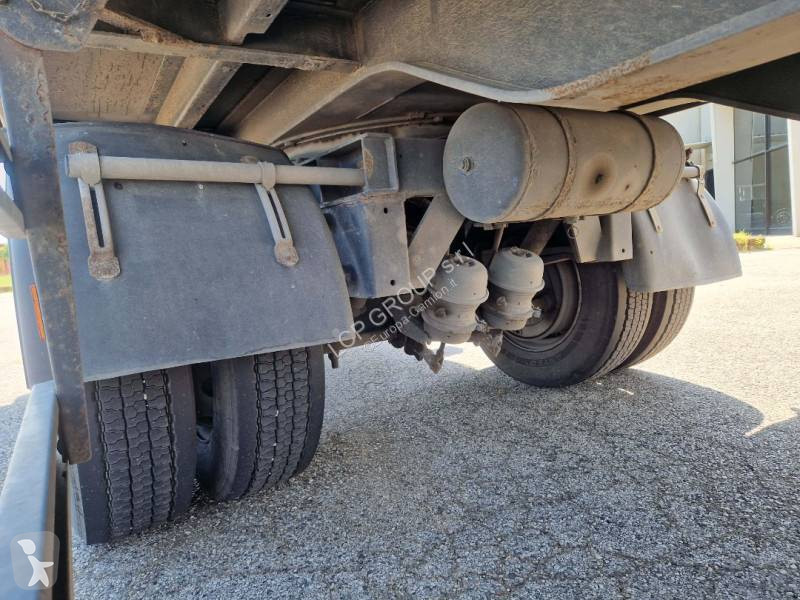 نصف مقطورة Schmitz Cargobull SK010
