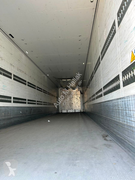 Semitrailer Schmitz Cargobull SCB S3B TIEFKÜHL...