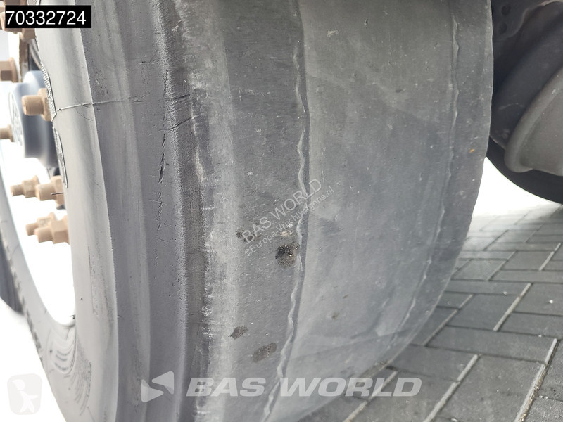 نصف مقطورة Kässbohrer XS Tailgate 2x Lift Axle