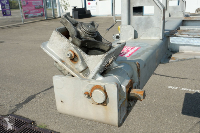 Semiremorca Renders TYPE EURO 820 / LIFT...