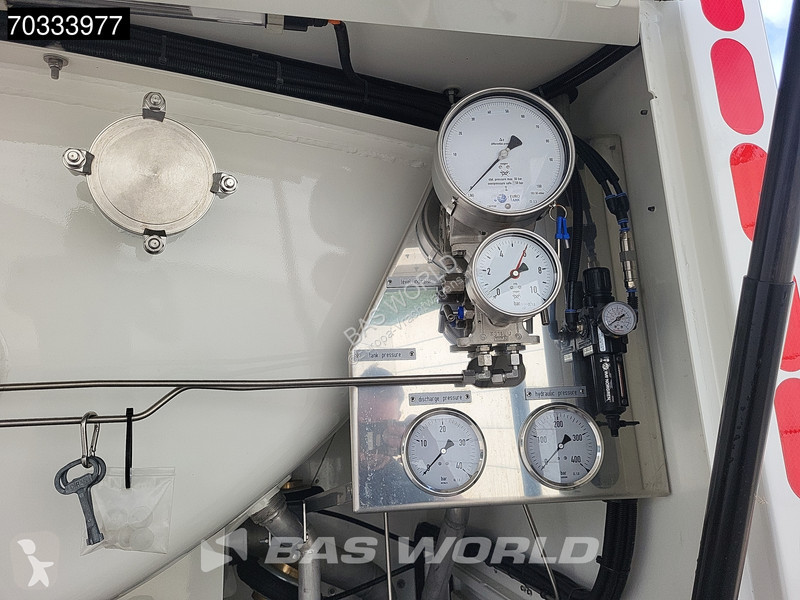 Oplegger Van Hool 59.000 Ltrs APK 05-27 Fuel Tank