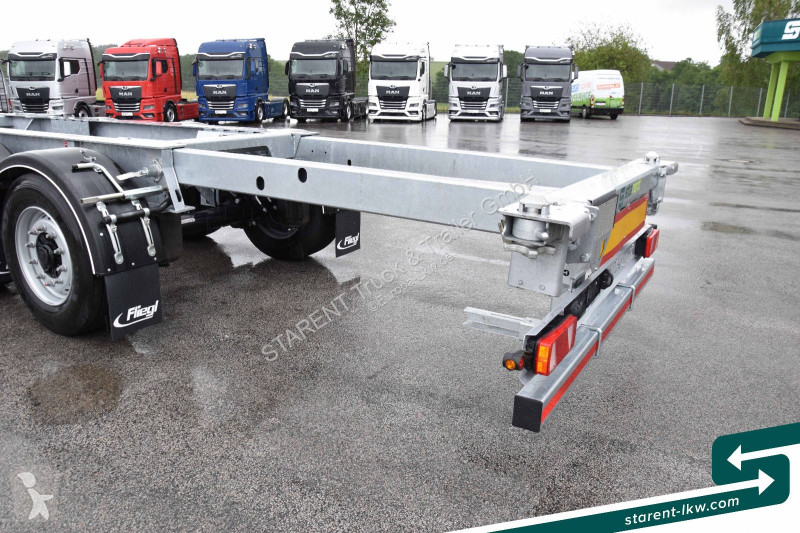 Semirremolque Fliegl Containerchassis ADR,...