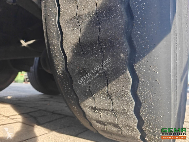 Полуприцеп Schmitz Cargobull SCB*S3T Sliding...