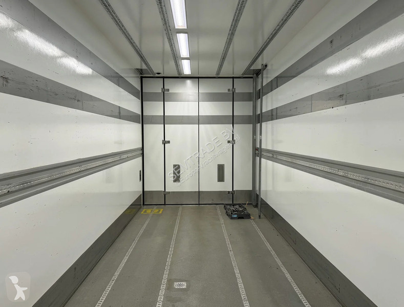 Semitrailer Heiwo N/A BLOEMEN VERKOOP KOELING...