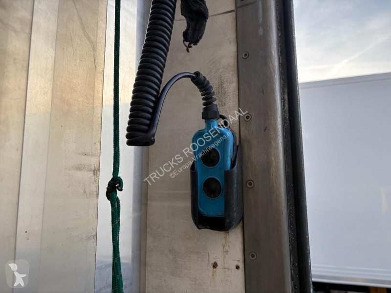 Semiremorca Iveco Eurocargo 120E21 + CARRIER...