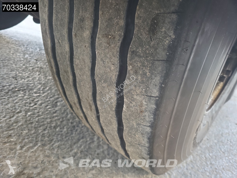 Heiwo HZO 39 3 axles Tailgate 250x260cm...