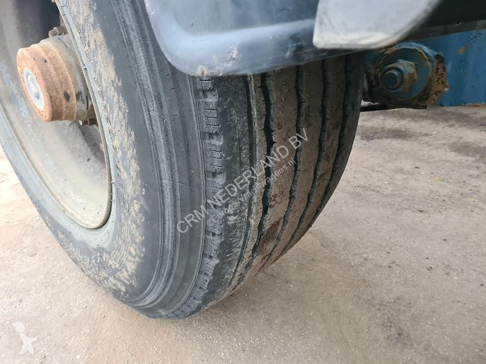 Semiremorca Fliegl 3 AXLE CONTAINER CHASSIS 40...