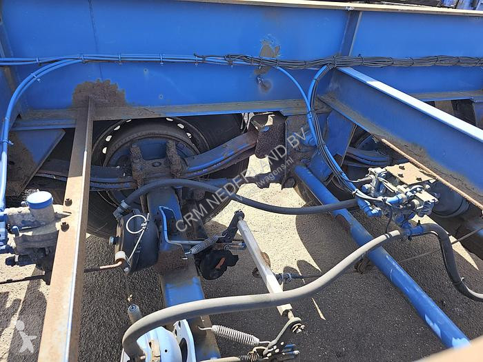 Semitrailer Renders 2 axle 20 ft container...