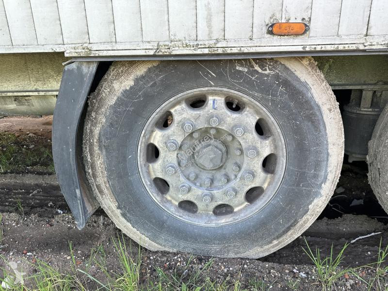 Semitrailer Benalu  Fond mouvant