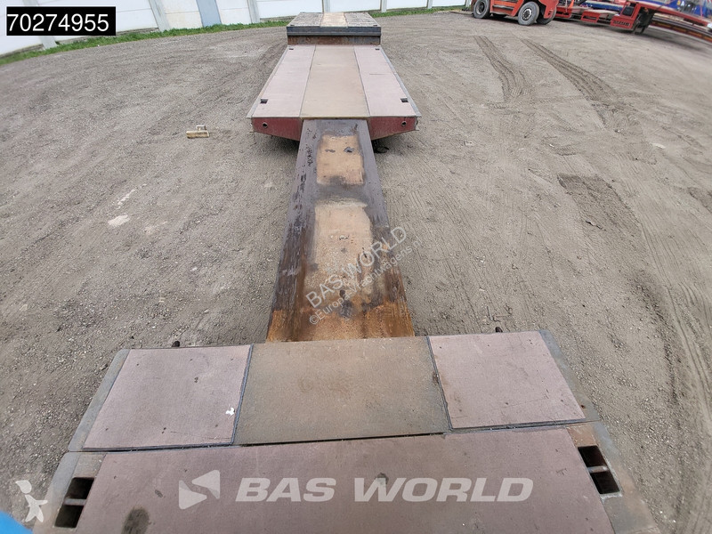 Semitrailer Goldhofer STZ-TL3029/80 3 axles...