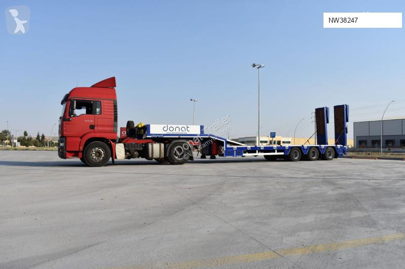 Превоз на строителна техника Donat 3 axle...