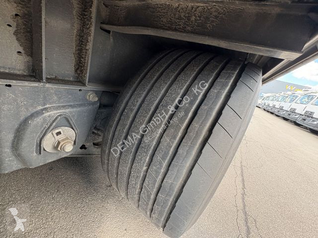 Semitrailer Wielton...
