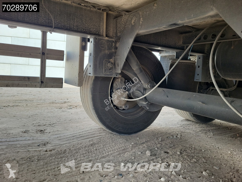 Semitrailer Chereau Thermoking SLXe 300 3 axles...