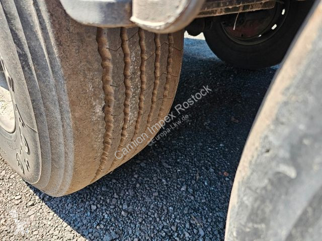 Semi reboque Carnehl ca. 44 cbm Getreidekipper,...
