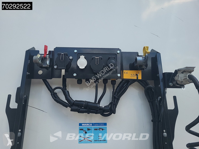 Semiremorca Wielton NS-3 Tailgate Lift Axle
