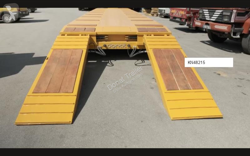 Donat 8 axle Heavy Duty lowbed with hydraulic...